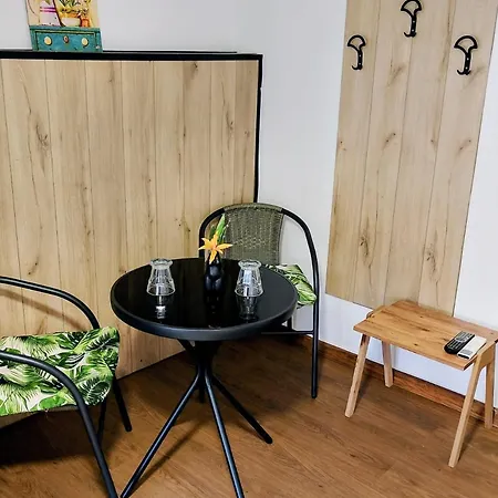 Guesthouse2 Karma369 Хостел Пловдив